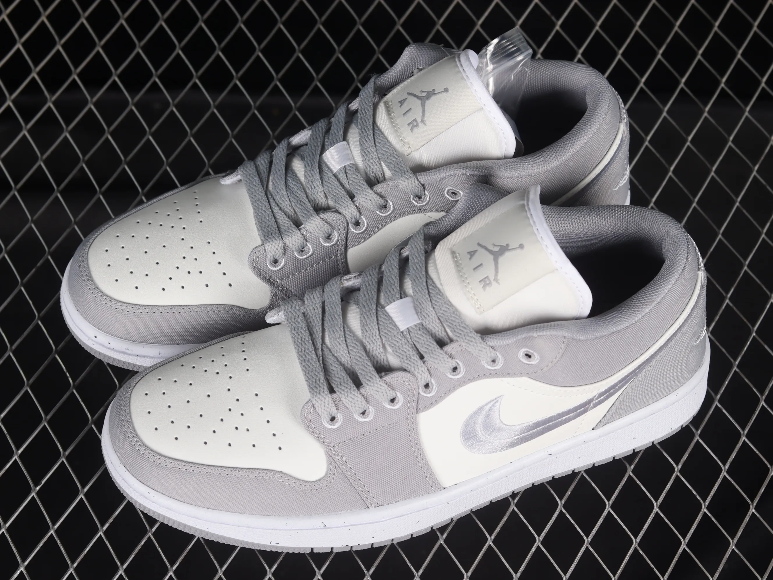 All categories Air Jordan Jordan series basketball shoes Air Jordan 1 Low Air Jordan 1 Low "Light Steel Grey" AJ1 Joe 1 white gray low-top cultural basketball shoes DV0426-012